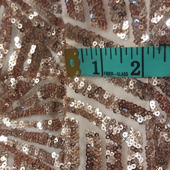 Forever 21 sequin top EUC - Picture 9 of 10